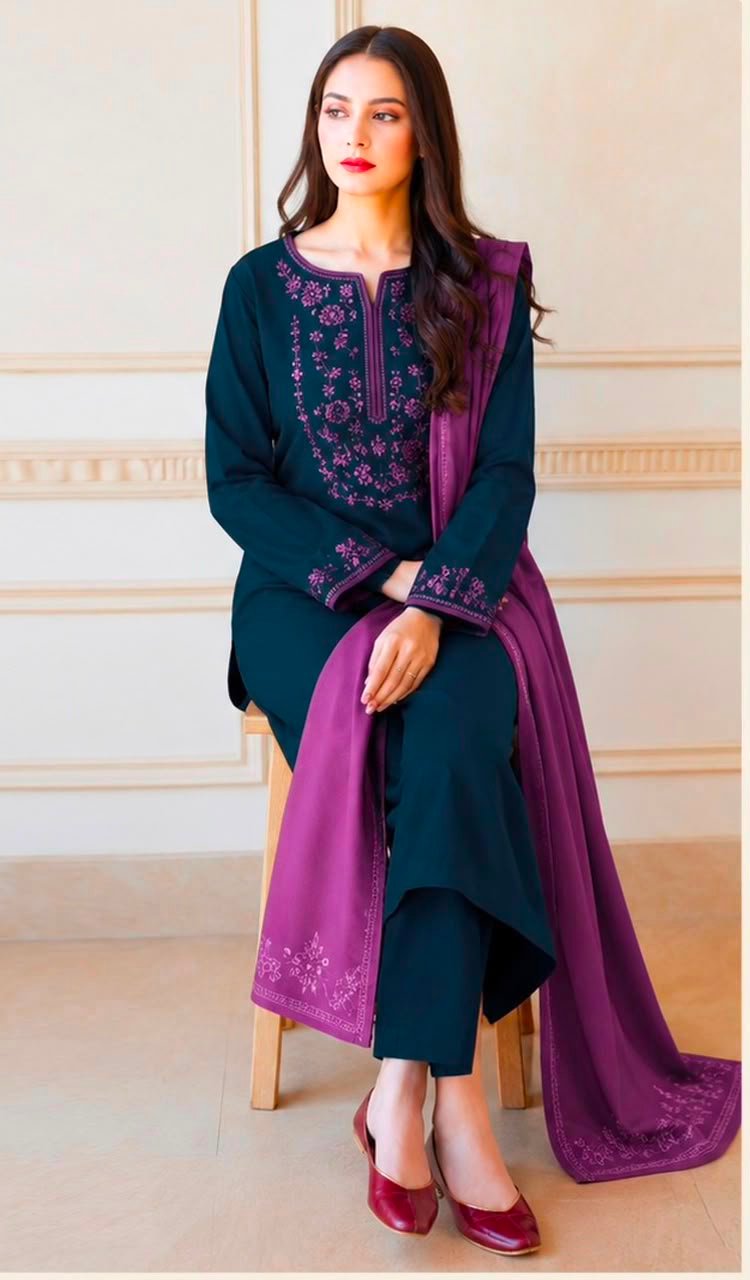 Embroidered Neckline Dhanak 3-Piece Suit with Embroidered Shawl