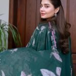 Heavy Embroidered Border Dhanak 3-Piece Suit with Digital Printed Shawl