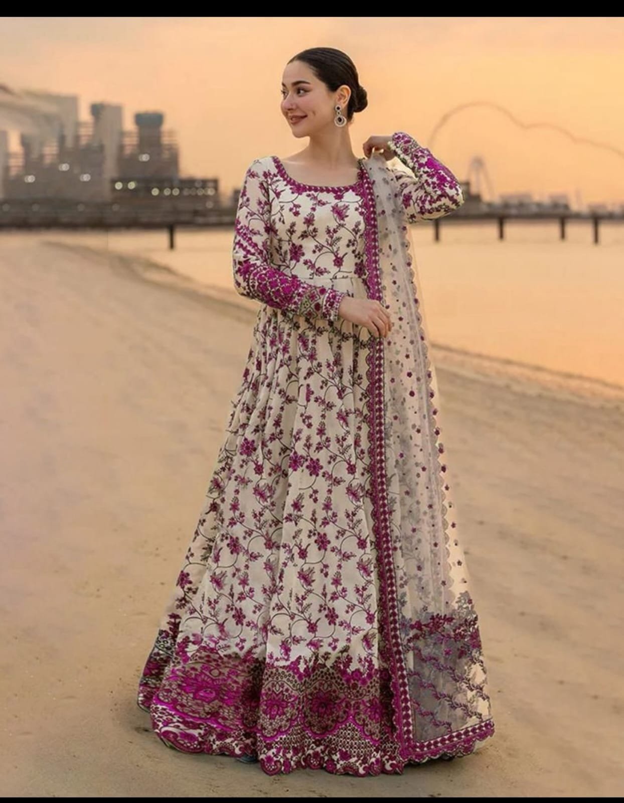 Digital Printed Luxury Lawn 3-Piece Suit with Chiffon Dupatta