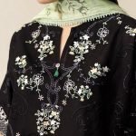 Classic Embroidered Dhanak 3-Piece Suit with Digital Printed Shawl